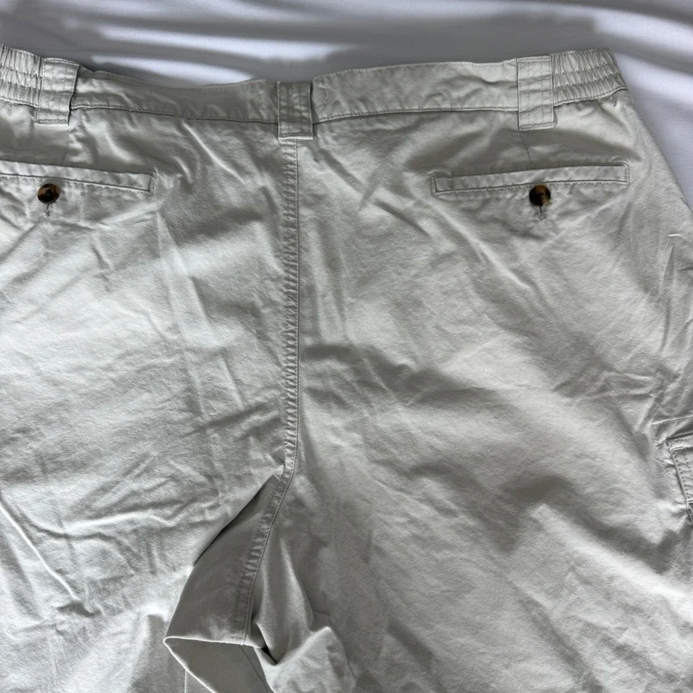 LL Bean Comfort Waist Cargo Shorts Mens 42 Khaki Tan Cotton Twill 2B2476 9